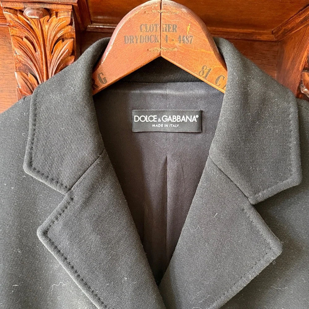 Dolce & Gabbana Elegant Black Blazer - Picture 2 of 7
